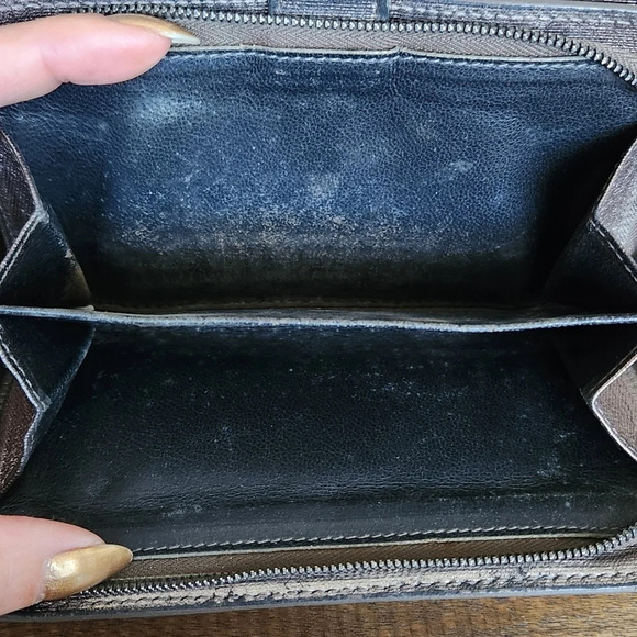 Bottega Veneta Intrecciato Leather Wallet - Picture 3 of 16